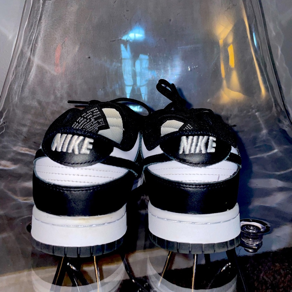 Nike Dunk Low Panda - Picture 3 of 3